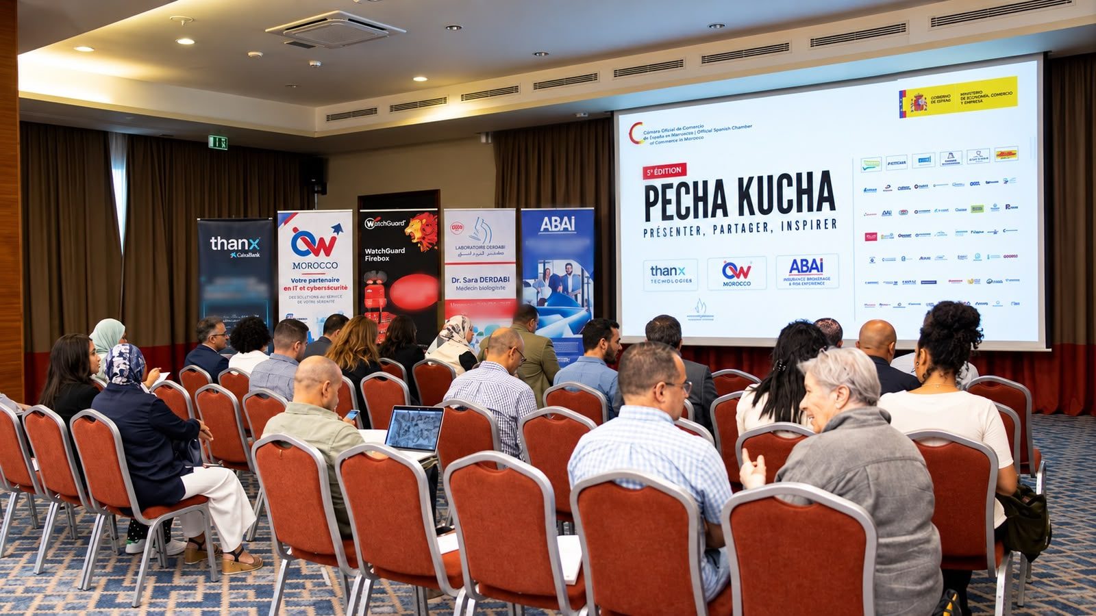Public pendant les présentations du Pecha Kucha
